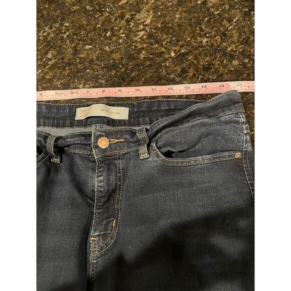 Women's Blue Jeans - Picture 11 of 14